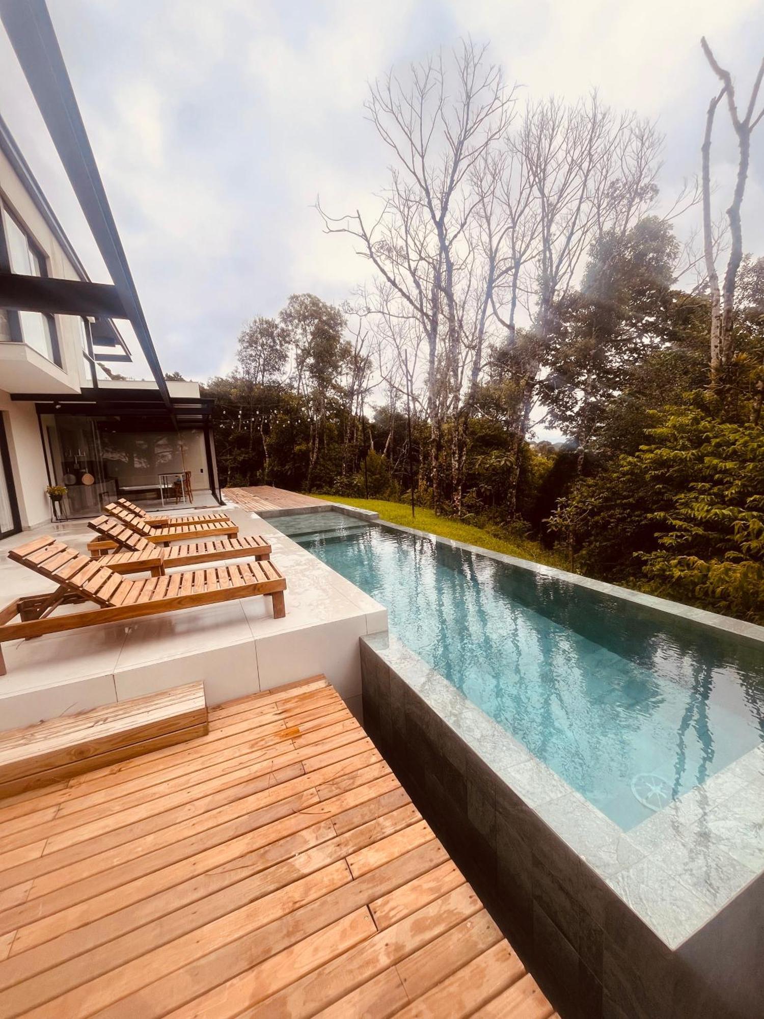 Paraiso Em Rancho Queimado Com Piscina Aquecida Luaran gambar